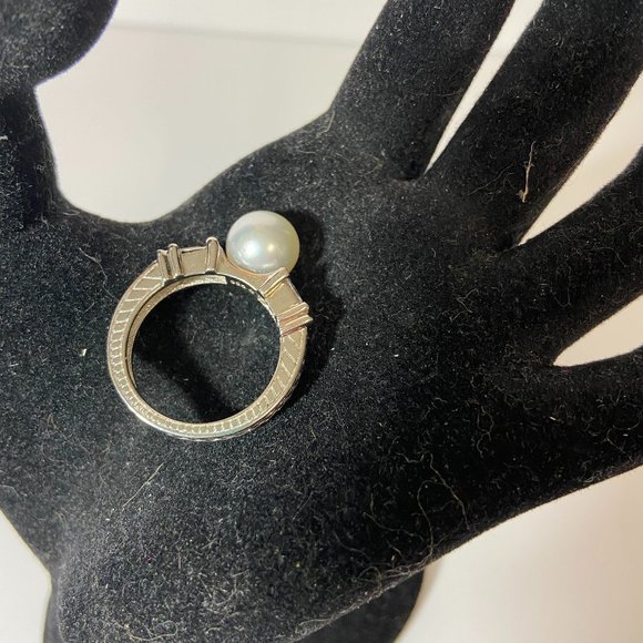 Cultured Freshwater Pearl (10mm) & Cubic Zirconia Ring In Sterling Silver 925 - Picture 5 of 8